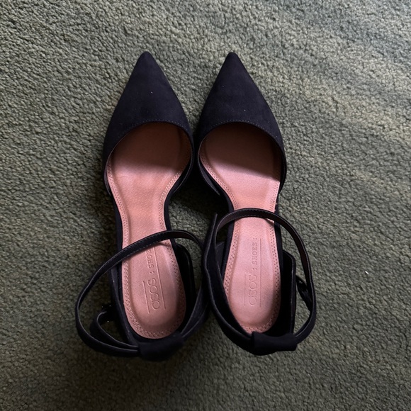 NEW ASOS Speakeasy Black Pointed Ankle Strap Vintage Style Heels Size 6 40s 50s - Picture 2 of 5
